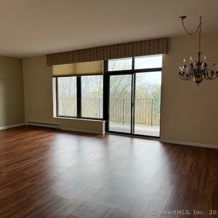 Image 2 - The Inwood, 3200 Park Avenue, Toilsome Hill, Bridgeport, CT 06604, USA - Condo for sale