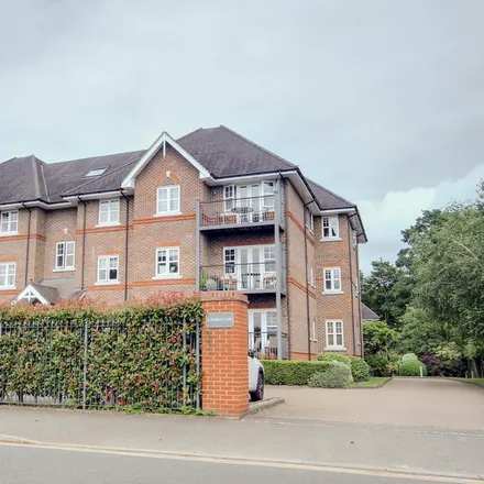 Rent this 2 bed apartment on Zetland Court in Ray Park Avenue, Maidenhead
