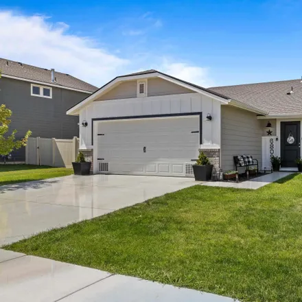 Buy this 3 bed house on 6809 South Nordean Avenue in Meridian, ID 83642