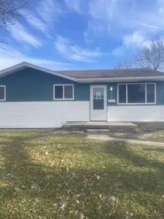 Buy this 4 bed house on 3374 Grant Street in City of Saginaw, MI 48601