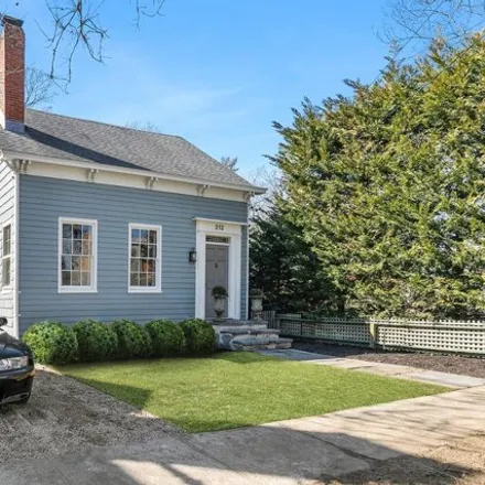 Image 1 - 212 Madison Street, Village of Sag Harbor, Suffolk County, NY 11963, USA - House for sale