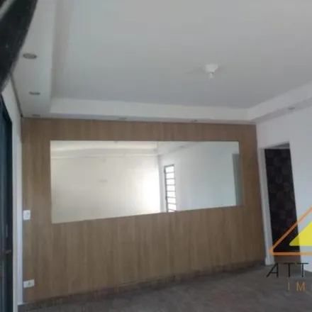 Rent this 2 bed house on Cidade da Criança in Rua Tasman 301, Centro