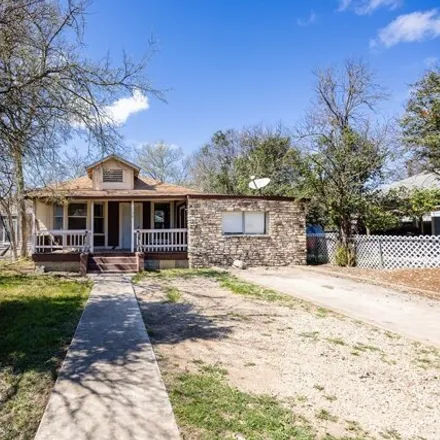 Image 2 - Tivy Street, Kerrville, TX 78029, USA - House for sale