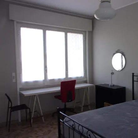 Image 1 - Stella Marina, Viale Famagosta, 31, 20142 Milan MI, Italy - Room for rent