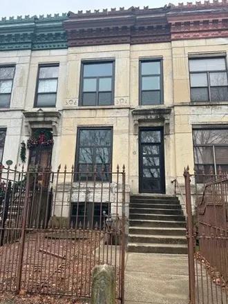Image 1 - 3146 South Calumet Avenue, Chicago, IL 60616, USA - House for sale