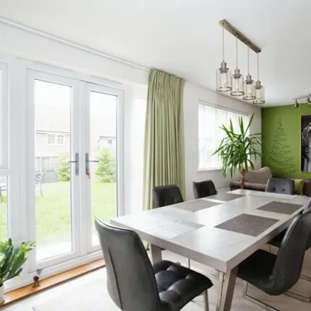 Image 7 - Meadow Place, Harrogate, HG1 4WH, United Kingdom - House for sale