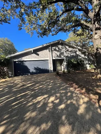 Rent this 3 bed house on 545 Lakevista North in Highland Village, TX 75077