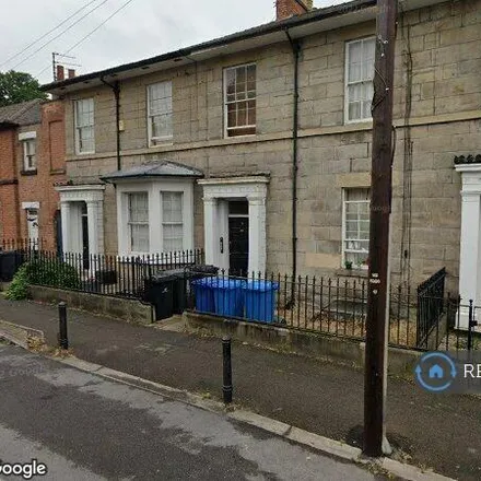 Image 2 - 17-1 North Parade, Derby, DE1 3AY, United Kingdom - Townhouse for rent