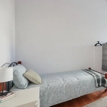 Rent this 3 bed room on Avenida dos Estados Unidos da América 128 in 1700-173 Lisbon, Portugal