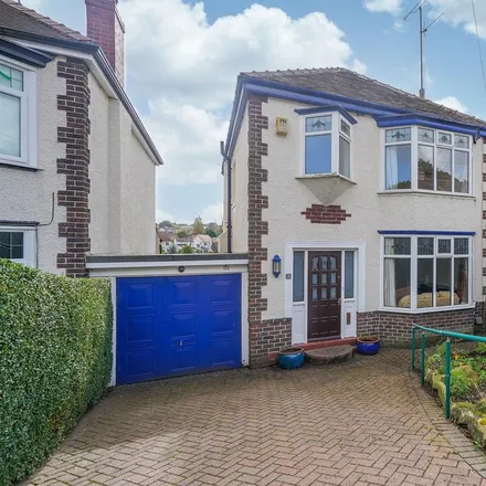 Rent this 3 bed house on Crawshaw Avenue in Sheffield, S8 7DY