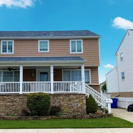 Rent this 3 bed house on 344 North Lancaster Avenue in Margate City, Atlantic County