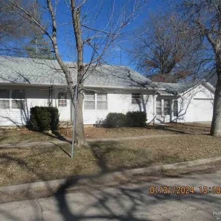 Image 1 - 808 Weldon Street, Marion, KS 66861, USA - House for sale