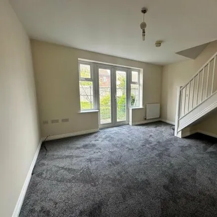 Image 4 - Russell Close, King's Lynn, PE30 4NQ, United Kingdom - Townhouse for rent