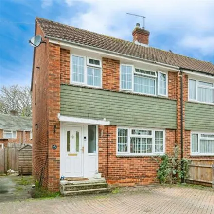 Buy this 3 bed duplex on Dyserth Close in Southampton, SO19 9HU