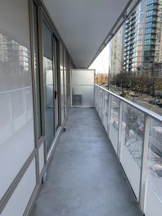 Image 5 - 498 Drake, 1300 Richards Street, Vancouver, BC V6B 3G6, Canada - Room for rent
