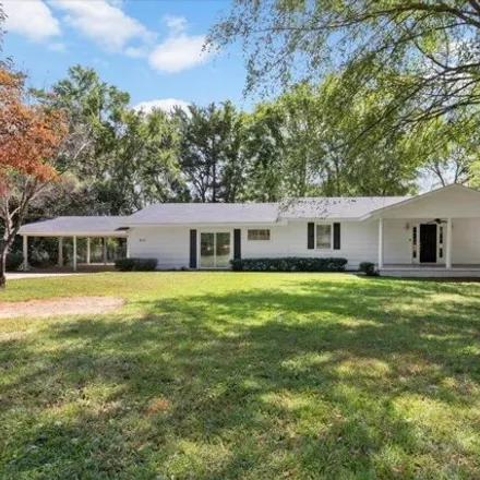 Image 1 - 901 Bert Street, Daingerfield, Morris County, TX 75638, USA - House for sale