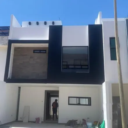 Buy this 3 bed house on Calle 16 B in Fraccionamiento La Antigua Cementera, 72040 Puebla