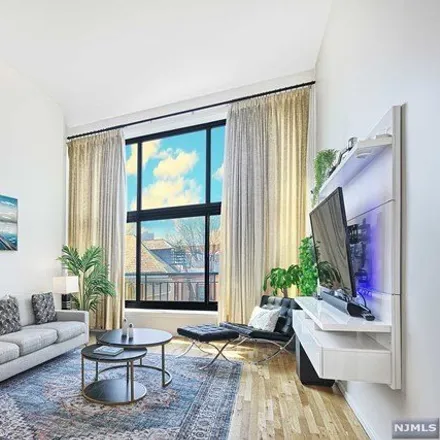 Image 2 - 518 Gregory Ave Unit 318, Weehawken, New Jersey, 07086 - Condo for sale