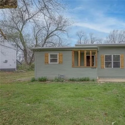 Buy this 3 bed house on 7862 Smalley Avenue in Kansas City, MO 64138