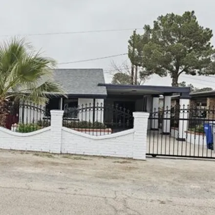 Rent this 2 bed house on 420 Chapel Place in San Jose, El Paso