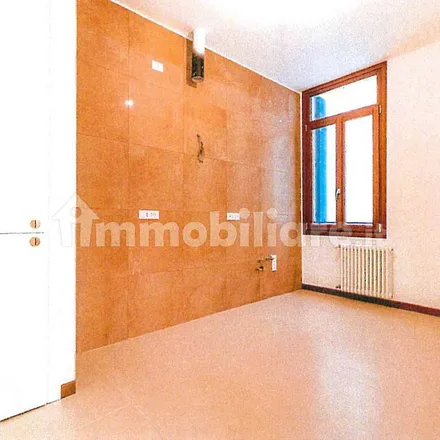 Image 3 - Palazzo Corner Mocenigo, Campo San Polo, 30125 Venice VE, Italy - Apartment for rent