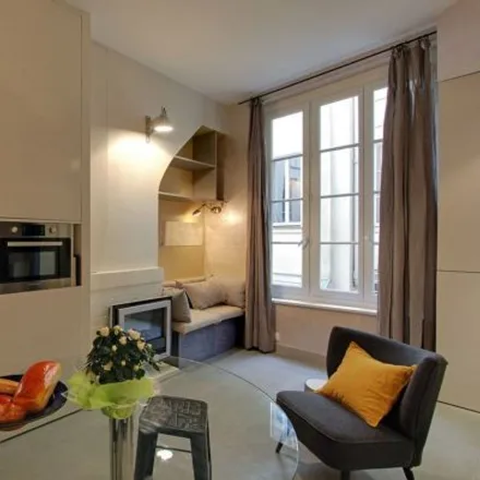 Image 8 - 11 Rue Montorgueil, 75001 Paris, France - Apartment for rent