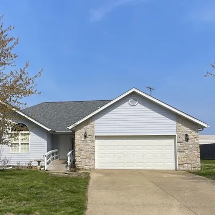 Buy this 3 bed house on 2758 University Boulevard in Mountain Grove, MO 65711