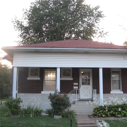 Buy this 2 bed house on 1601 Olive Street in Granite City, IL 62040