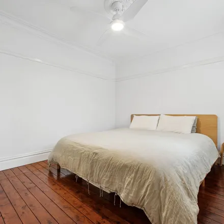 Rent this 4 bed apartment on 17 Macleay Street in Potts Point NSW 2011, Australia