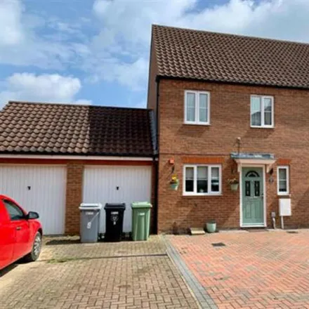 Buy this 3 bed duplex on Daisy Court in Austerby, PE10 0GJ
