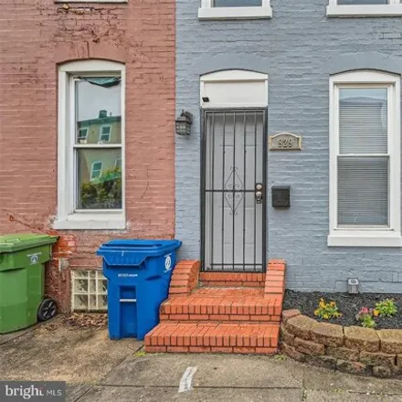 Image 3 - 929 W Lombard St, Baltimore, Maryland, 21223 - House for sale