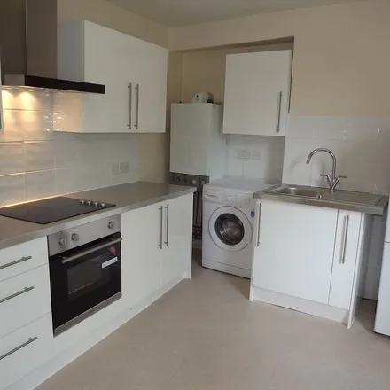 Rent this 3 bed apartment on 20 Tyndalls Park Road in Bristol, BS8 1PL