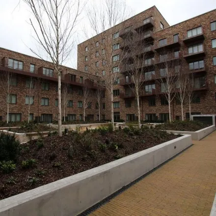Rent this 3 bed apartment on University of East London - Docklands Campus in University Way, London