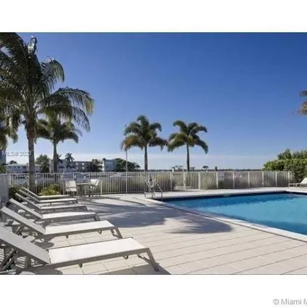 Image 4 - 7930 East Drive, North Bay Village, Miami-Dade County, FL 33141, USA - Apartment for rent