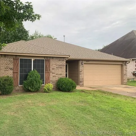 Buy this 3 bed house on 11885 S 268th East Ave in Coweta, Oklahoma