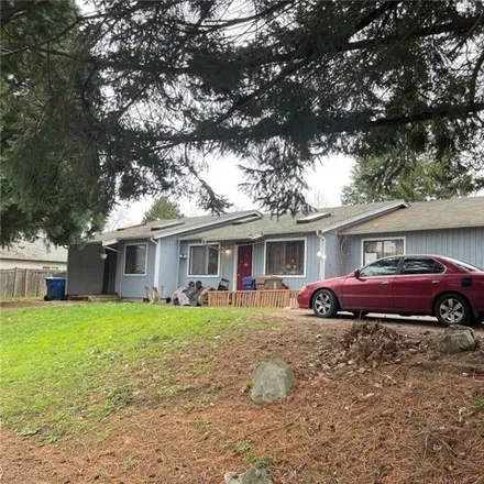 Buy this studio house on 227 East 36th Street in Tacoma, WA 98404