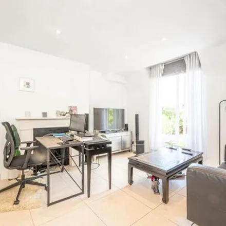 Image 2 - Hill Court, Parliament Hill, London, NW3 2SY, United Kingdom - Apartment for rent