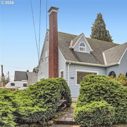 Buy this 3 bed house on 3534 Northeast Alameda Street in Portland, OR 97212
