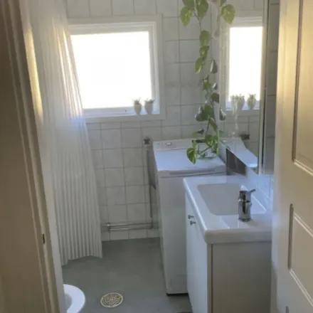 Rent this 2 bed apartment on Slottsskogsgatan 115 in 414 76 Gothenburg, Sweden