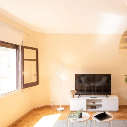 Image 3 - Carrer de Teodora Lamadrid, 08001 Barcelona, Spain - Room for rent