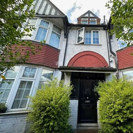 Buy this studio house on Finchley Road in London, NW3 7BG