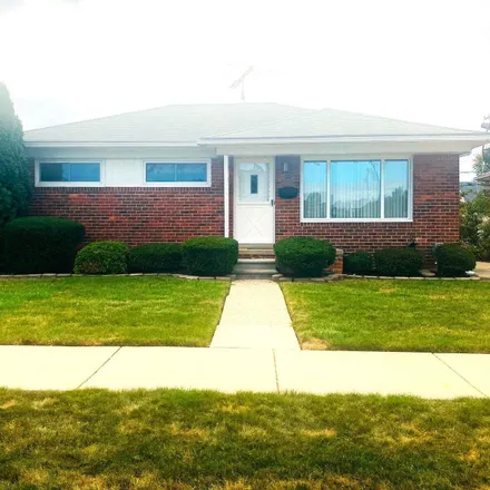 Buy this 3 bed house on 25277 Arlington Street in Roseville, MI 48066