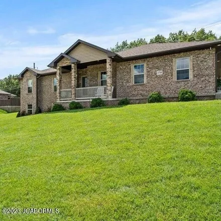 Buy this 5 bed house on 1700 Lisa Drive in Jefferson City, MO 65101