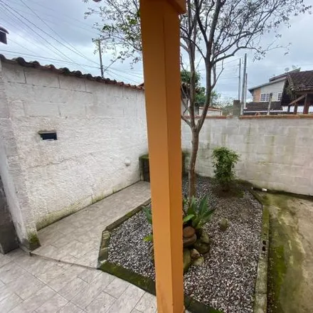 Buy this 4 bed house on Rua Antônio Marques do Valle in Sumaré, Ubatuba - SP