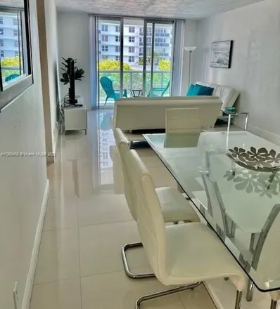 Image 5 - 3801 South Ocean Drive, Beverly Beach, Hollywood, FL 33019, USA - Condo for sale