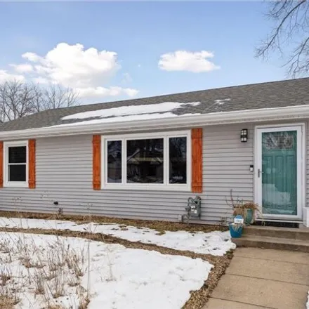 Image 2 - 1022 East 75th Street, Richfield, MN 55423, USA - House for sale