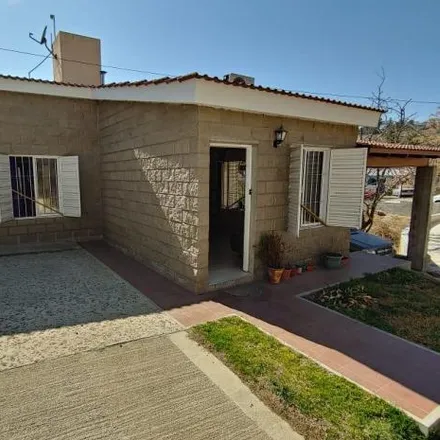 Buy this 2 bed house on Sucre in Departamento Punilla, Villa Carlos Paz