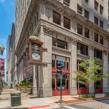 Rent this 2 bed condo on Marquette Building in 300 North Broadway, Saint Louis