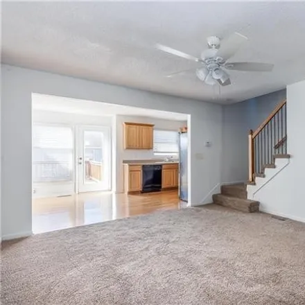 Image 6 - 13013 Washington Court, Kansas City, KS 66109, USA - Townhouse for sale