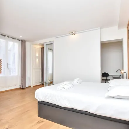Image 8 - 12 Rue de Lisbonne, 75008 Paris, France - Apartment for rent